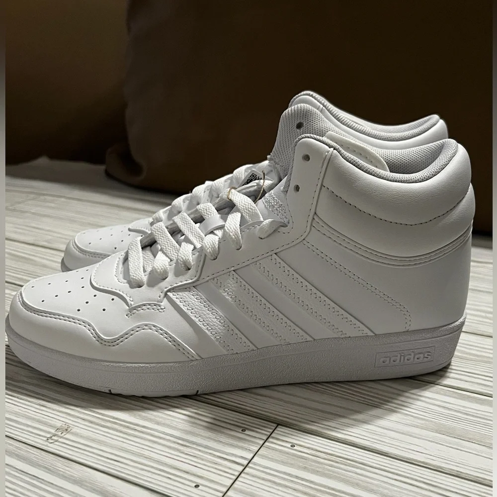 Adidas Hoops 4.0 Mid youth basketball Sneakers shoes White size 5.5 youth JI3476